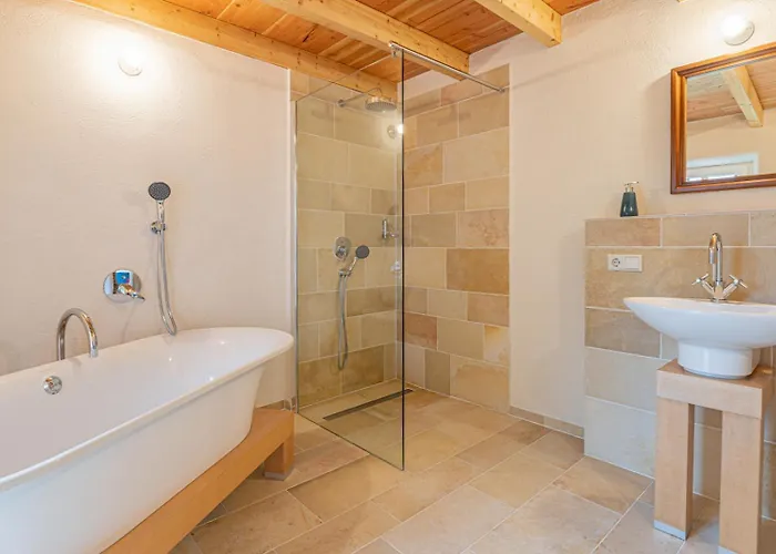 Nengshof Glockenblume * Висмансдорф